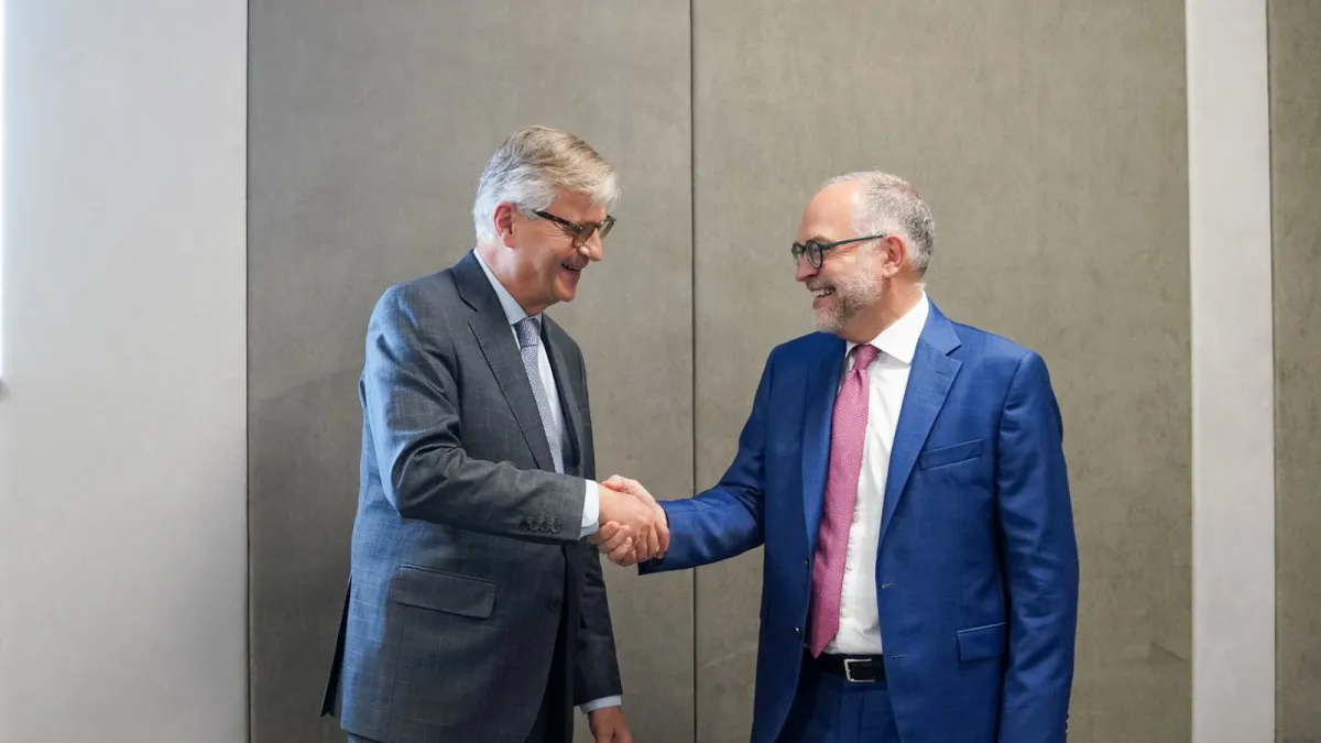 Two men shaking hands