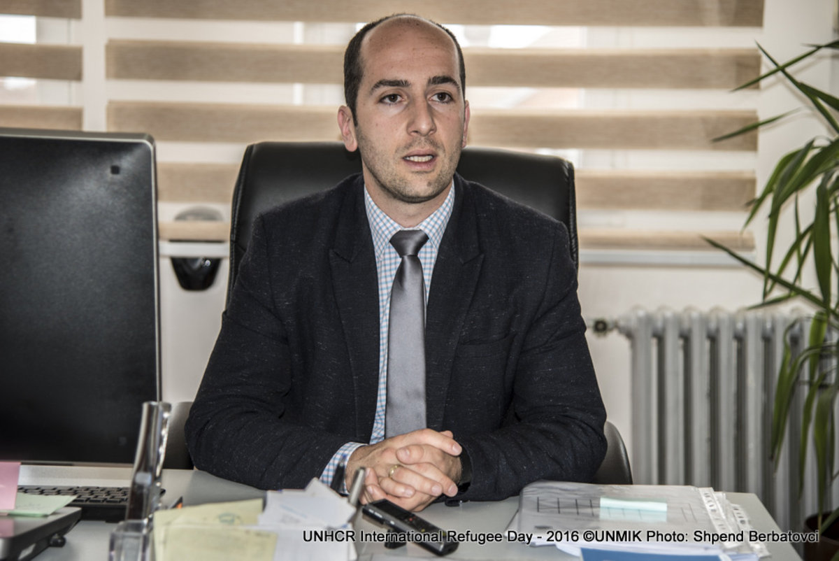 Armend Vokshi, the Head of General Administration works closely with the RAE community to improve their living conditions in Gjakovë/Ɖakovica Municipality. ©UNMIK Photo: Shpend Berbatovci