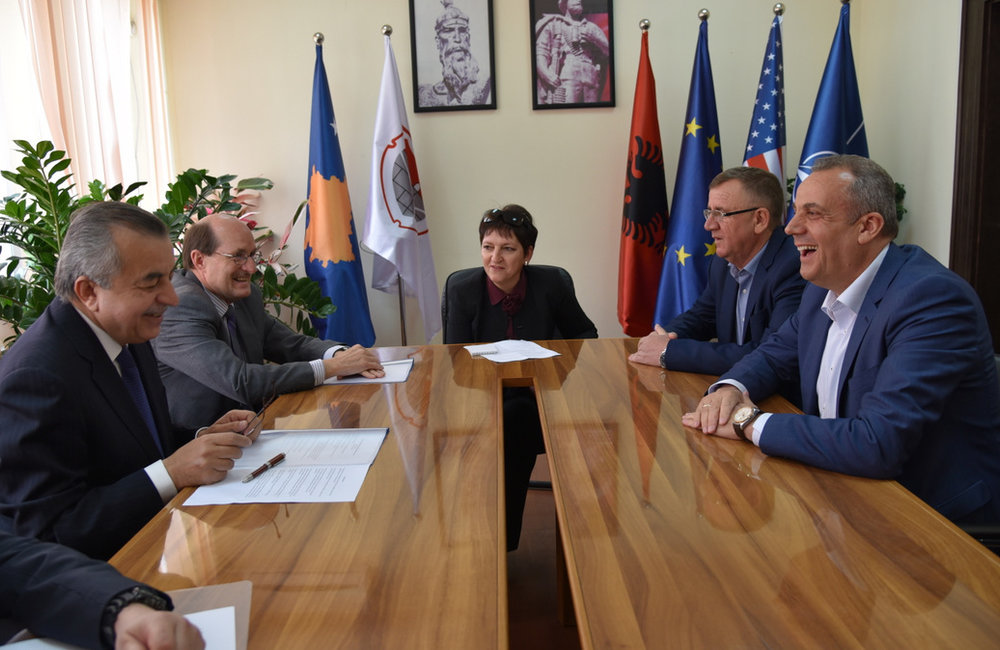 SRSG Zahir Tanin(left), DSRSG Christopher Coleman(second left), and the UNMIK meeting with Mayor Naim Ismajli(right).  2016©UNMIK Poto by: Shpend Bërbatovci​