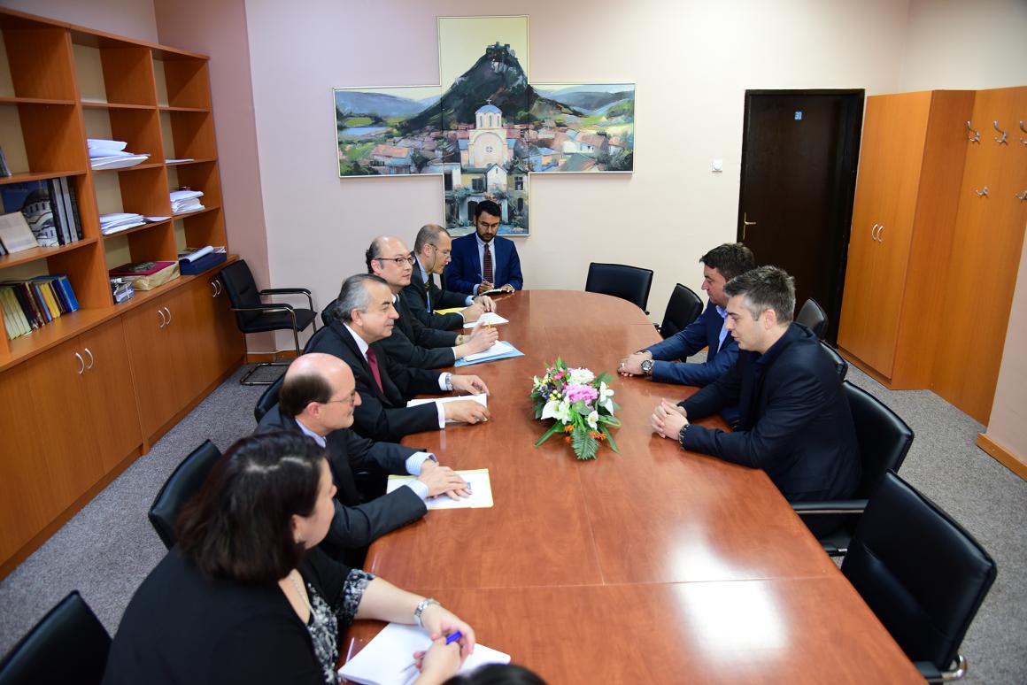 SRSG Zahir Tanin(third left), DSRSG Christopher Coleman(second left) accompanied by UNMIK team meeting with Mayor Vučina Janković (first right). 2016©UNMIK Photo by: Shpend Bërbatovci​ 