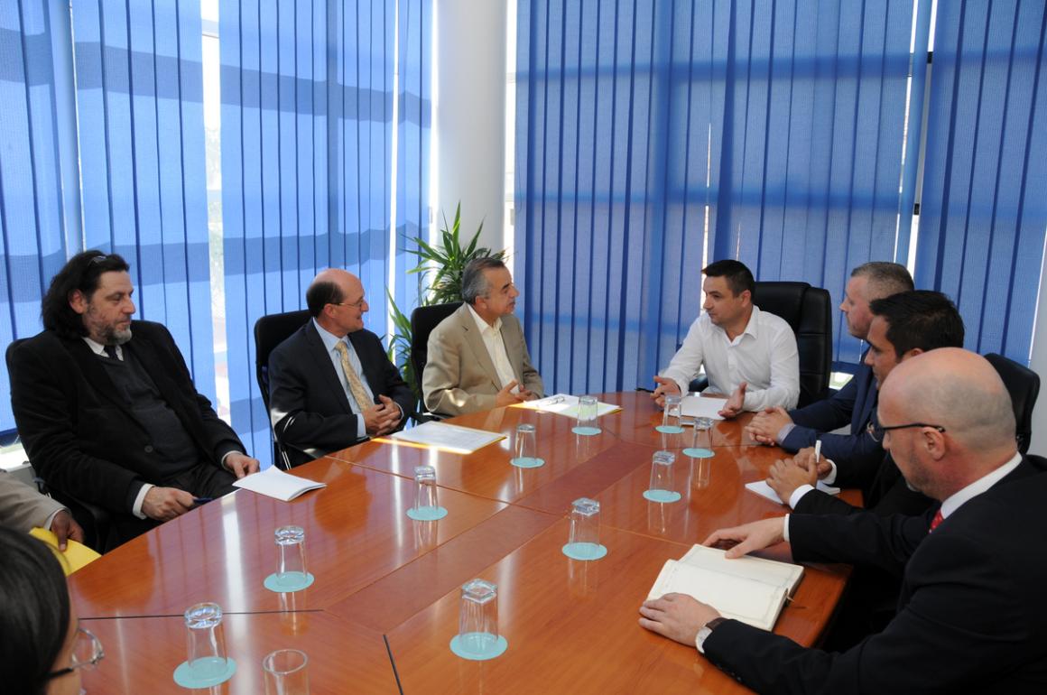 SRSG Zahir Tanin(left), DSRSG Christopher Coleman(second left) accompanied by UNMIK team meeting with Mayor Vladeta Kostić (right). 2016©UNMIK Photo by: Arton Muçolli